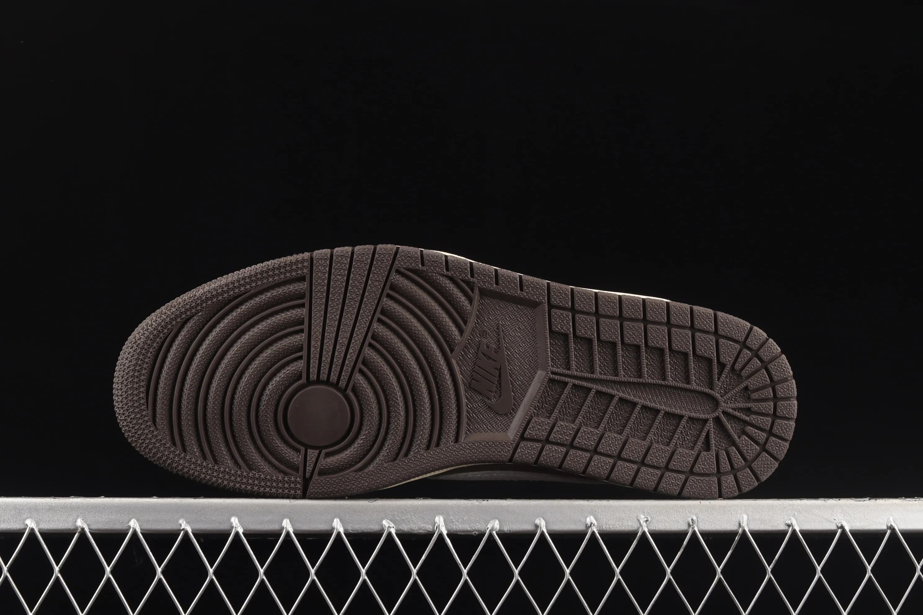 All Categories Air Jordan Jordan Series Basketball Shoes Air Jordan 1 Low Travis Scott x Air Jordan 1 Low OG AJ1 Joe 1 Overhook White Brown Suede Low-top Basketball Shoes DM2508-586